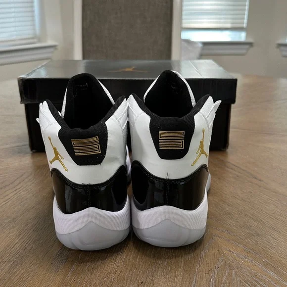 Jordan retro 11 Concord white black gold men’s Sz 8.5 shoes - Picture 4 of 4
